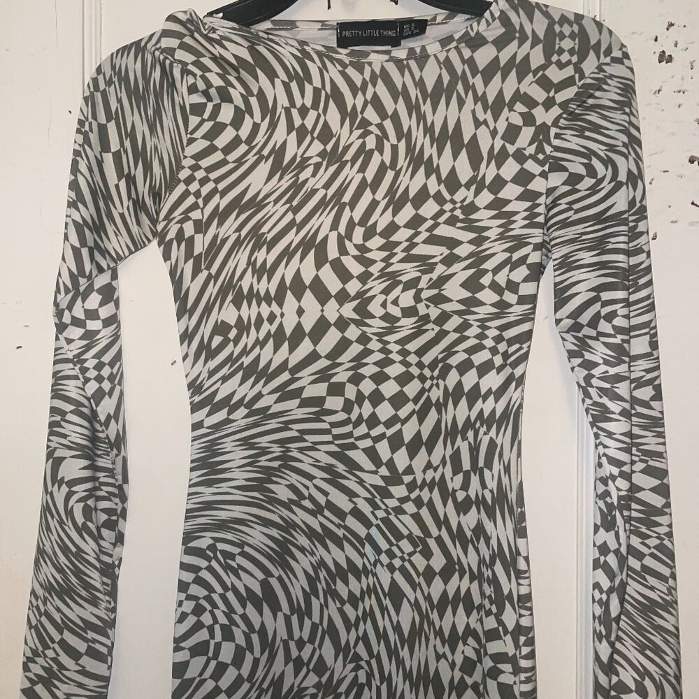 PrettyLittleThing Optical Illusion Green & white Dress